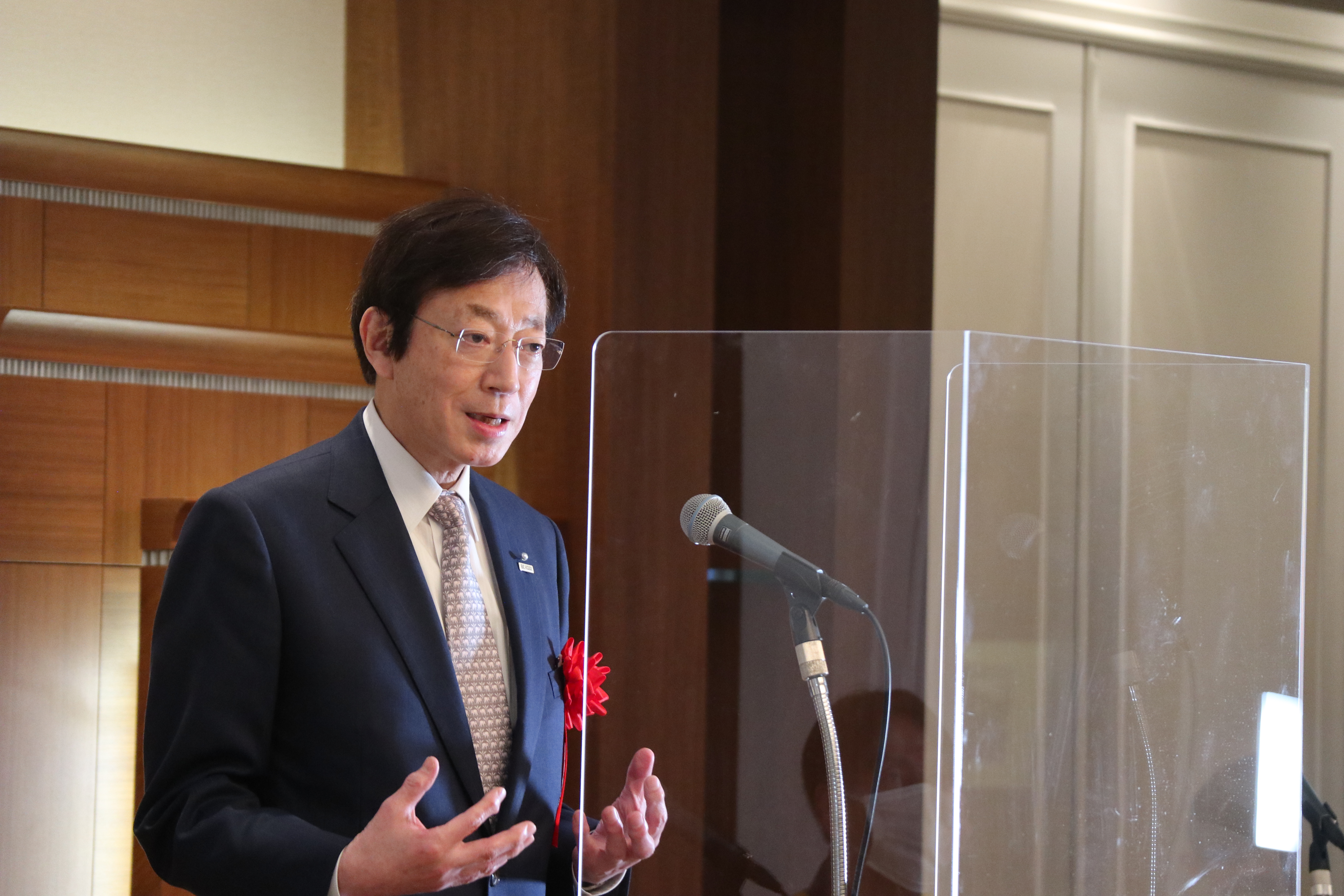 久本神戸市長より来賓のご挨拶をいただきました.JPG